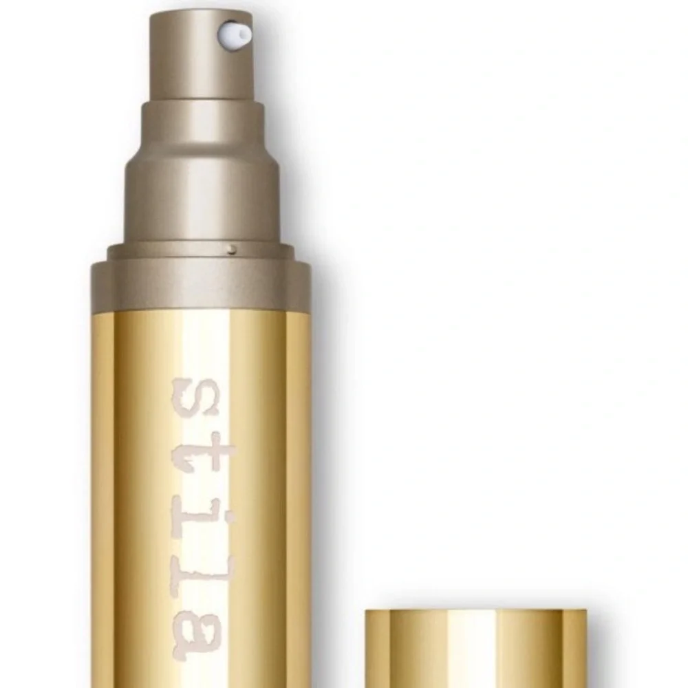 💎 Stila Hide & Chic Fluid Foundation in Shade Deep 1 Full-Size New In Box